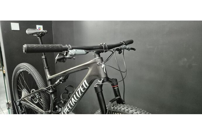 Specialized Epic 8 Expert AXS 2024 TEST BIKE 